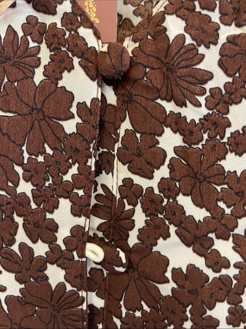 Button down - Picture 2 of 6